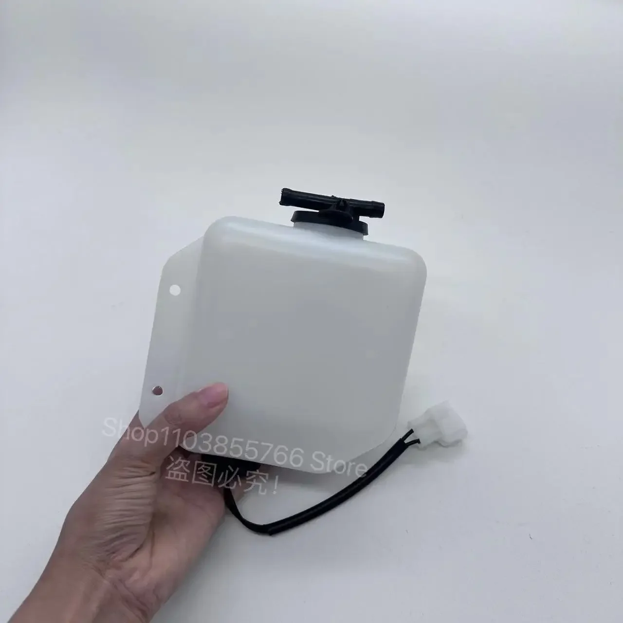 

Высококачественный водяной бак радиатора для трактора YANMAR F-6/F6