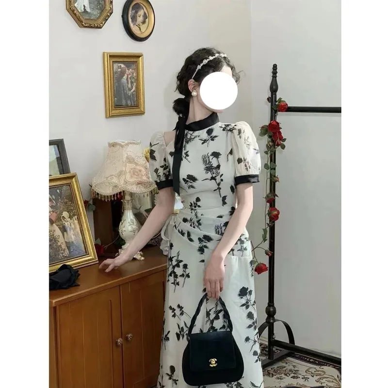 

Kyodon skirt French temperament retro new Chinese cheongsam black and white rose waist pleated thin dress