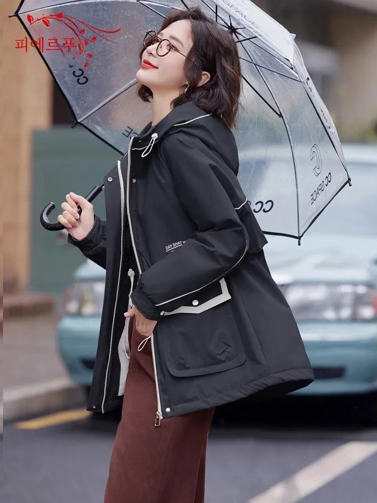 Популярная в этом году утолщенная верхняя одежда на флисовой подкладке для