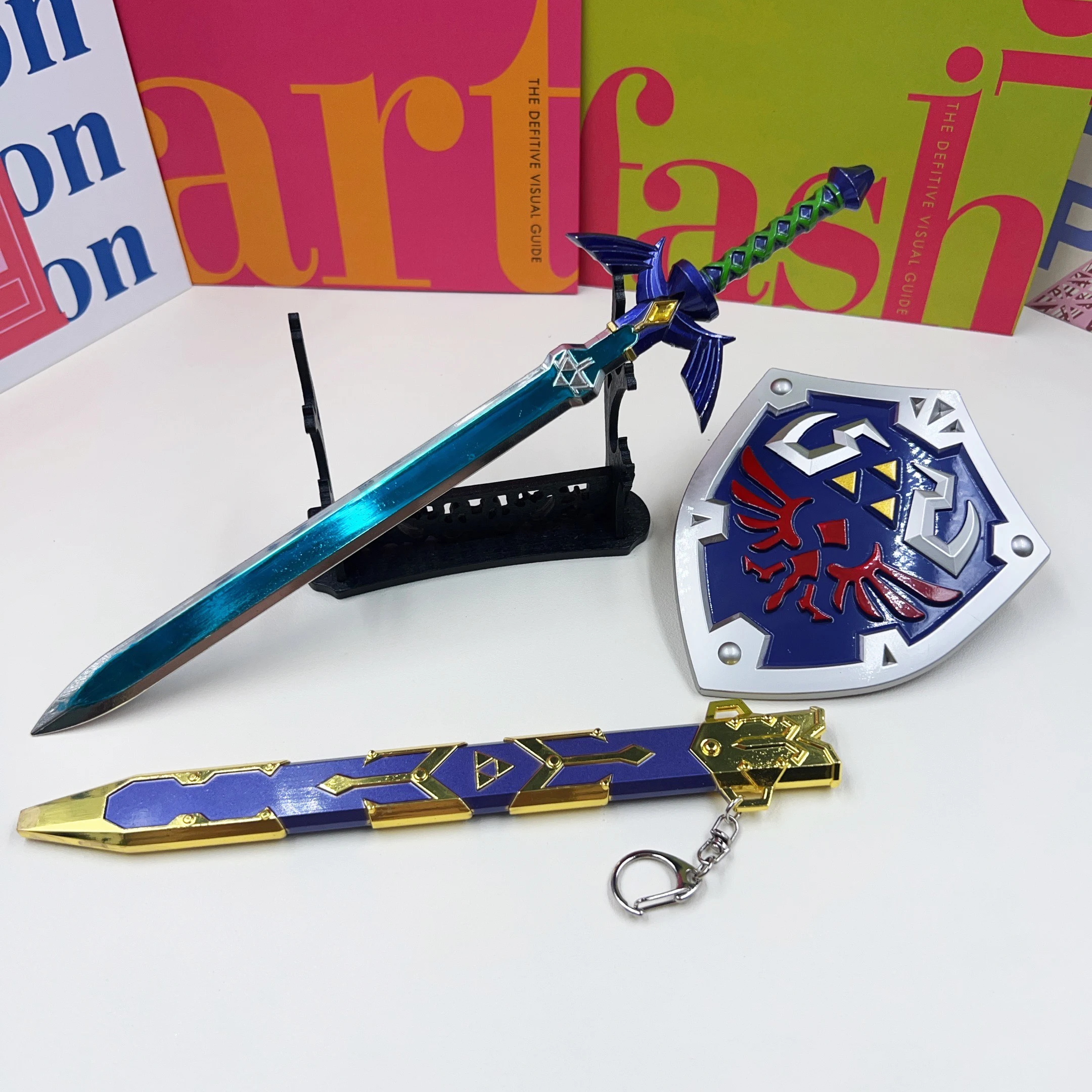 Фото 28 см обновленный мастер-меч с моделью Hylian Shield, брелок LoZ, игровая периферия, слезы Королевства, металлический меч, брелок, подарки №1