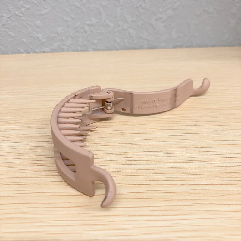 1 шт. матовые заколки для волос в виде банана женщин Шпилька корейские заколка