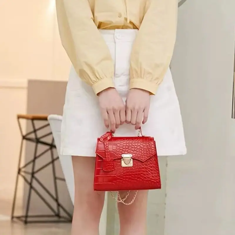 New Korean Fashion Alligator Pattern High-Quality Leather High-Capacity Women's Handbag All-Season Versatile Travel Bag
