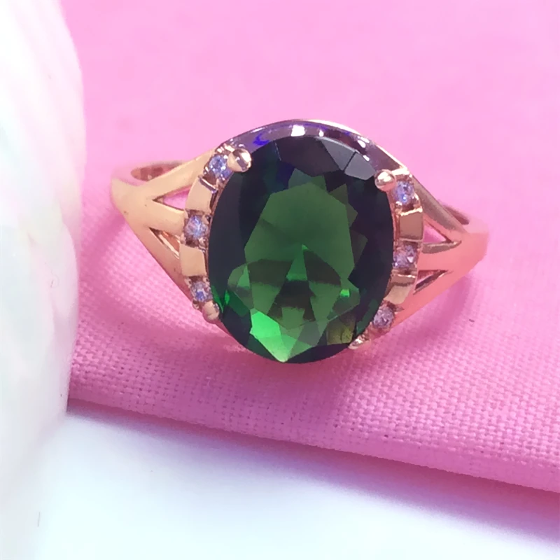 

585 Purple Gold New in Light luxury Simple Green gemstone rings for women Plated 14K Rose Gold Classic engagement ring jewelry