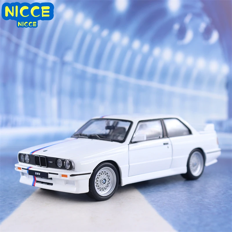 

Bburago 1:24 1988 BMW M3 E30 Sports Car Alloy Model Diecasts Metal Toy Classic Vehicles Car Model Simulation Childrens Gift B784