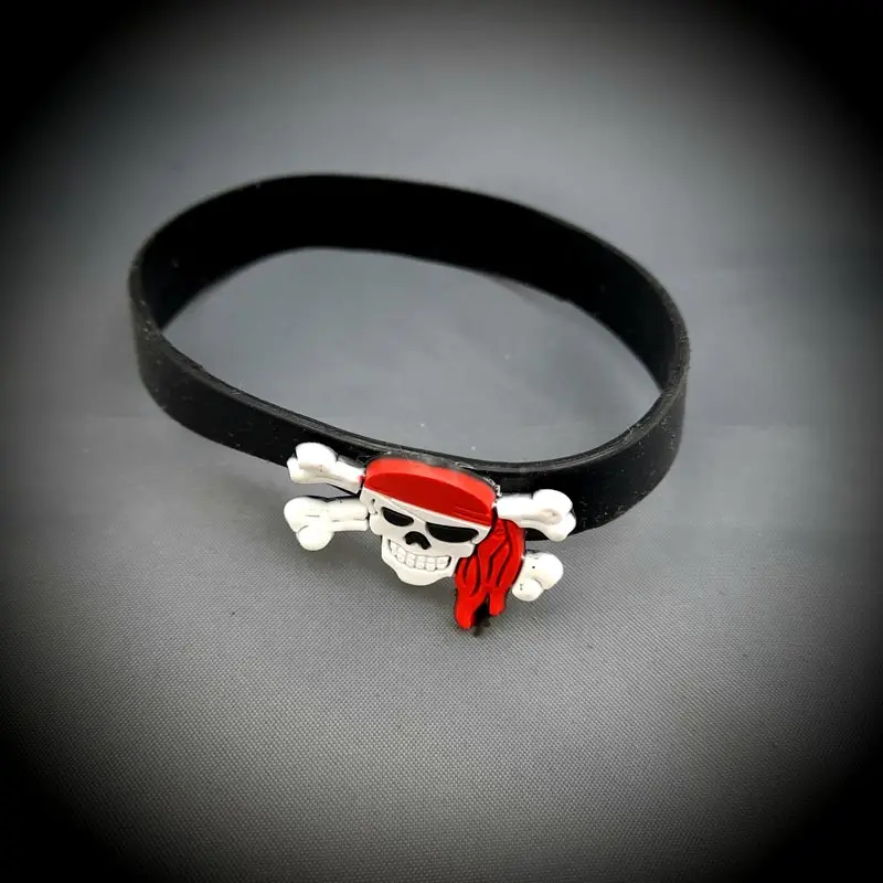 

Red Bandanalı Unisex Use Flexible Building Plastic Pirate Bielkliği