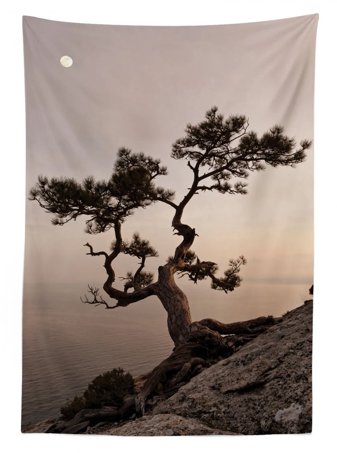 Скатерть с деревом одинарное дерево можжевателя на морском скале ткань для