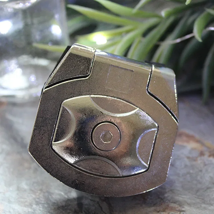 Для Navarra Ruiqi Baodian Fengjun пикап задний ящик сокровище грузовой с металлическим