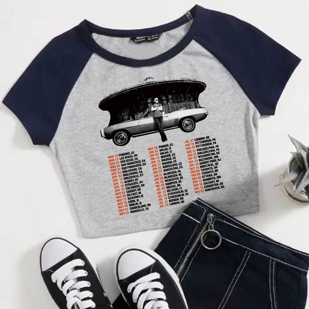 Женский короткий топ с коротким рукавом круглым вырезом и