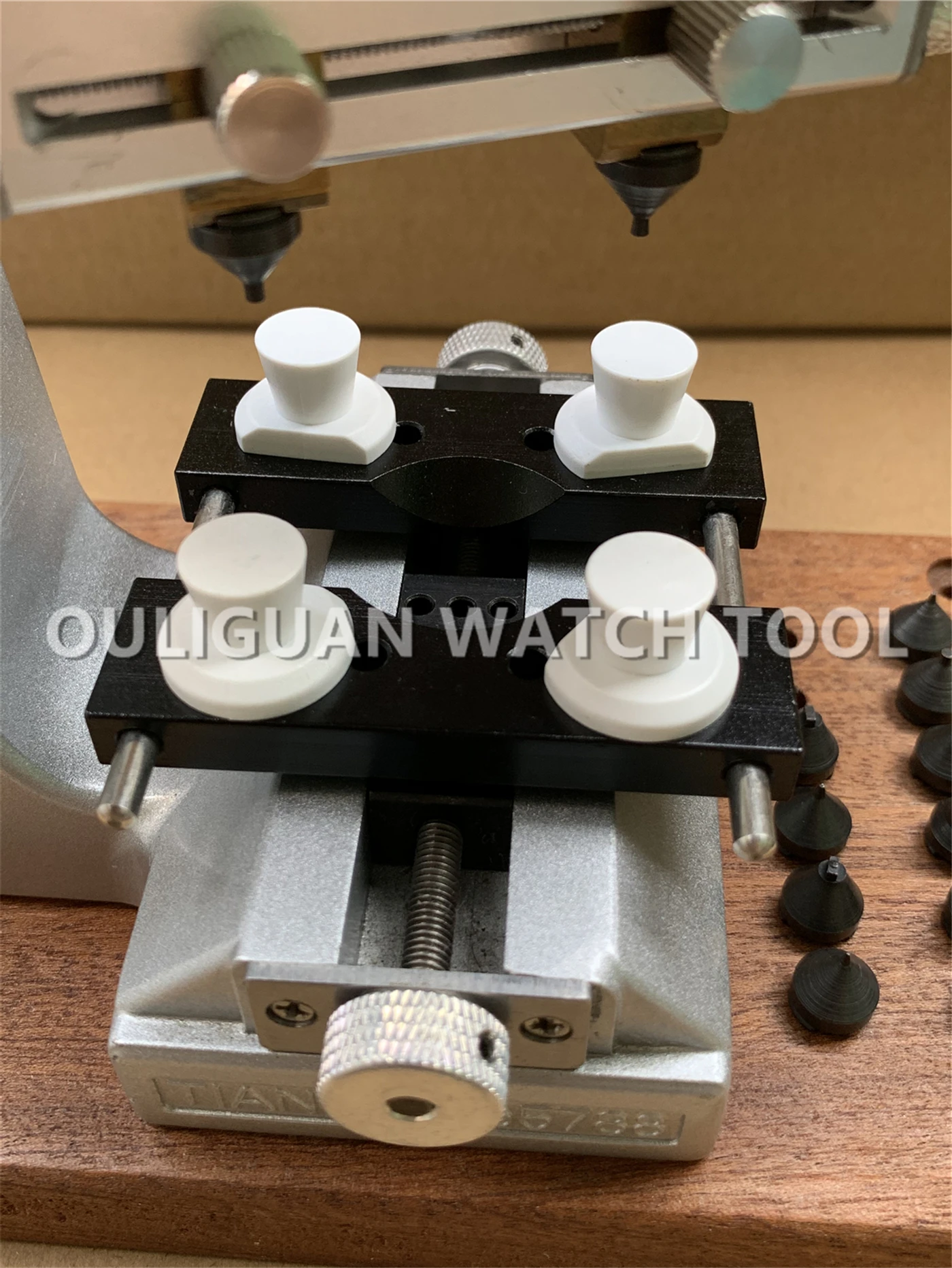 Watch Opener Machine Bench Case Opener 5700 Watch Case Back Opener For Screw Oyster Style Watch Case Opener And Closer Suitabl