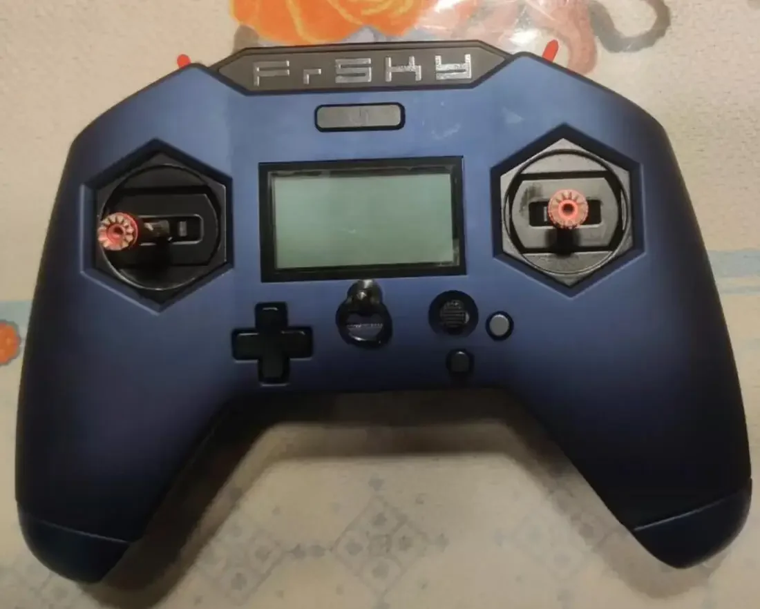 24-канальный передатчик FrSky Taranis X Lite Pro с новым радиочастотным модулем