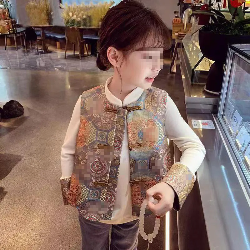 Костюм для маленьких девочек новинка 2024 детское пальто в иностранном стиле ретро