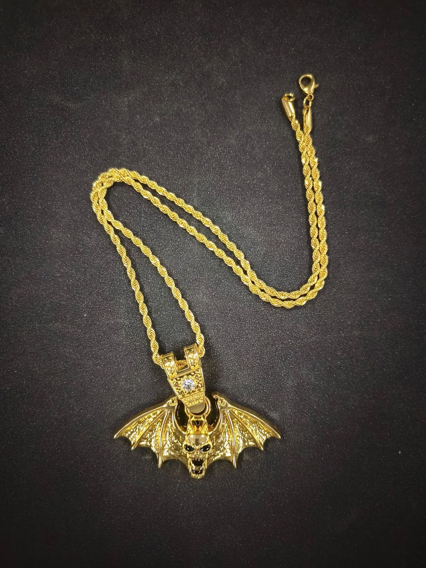 Европейский и американский трансграничный подвеска из сплава с черепом на