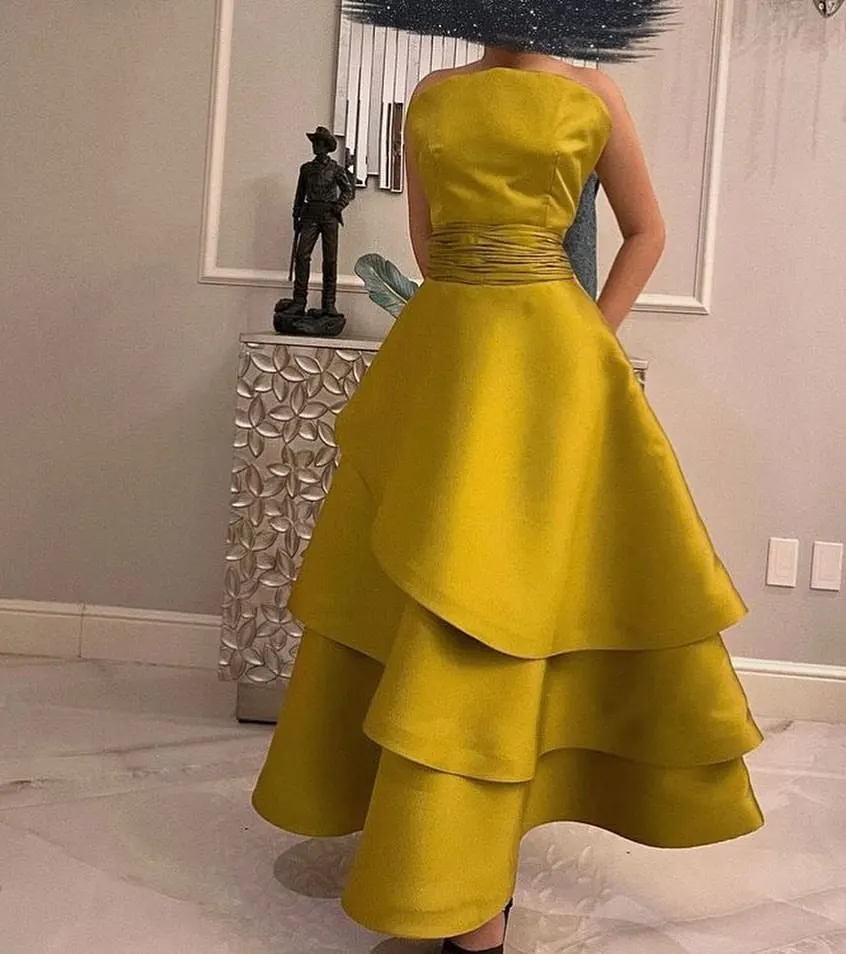 

VD Strapless Prom Dresses for Women 2023 Saudi Arabia Tiered A Line Satin Ladies Summer Wear Special Party Evening Gowns