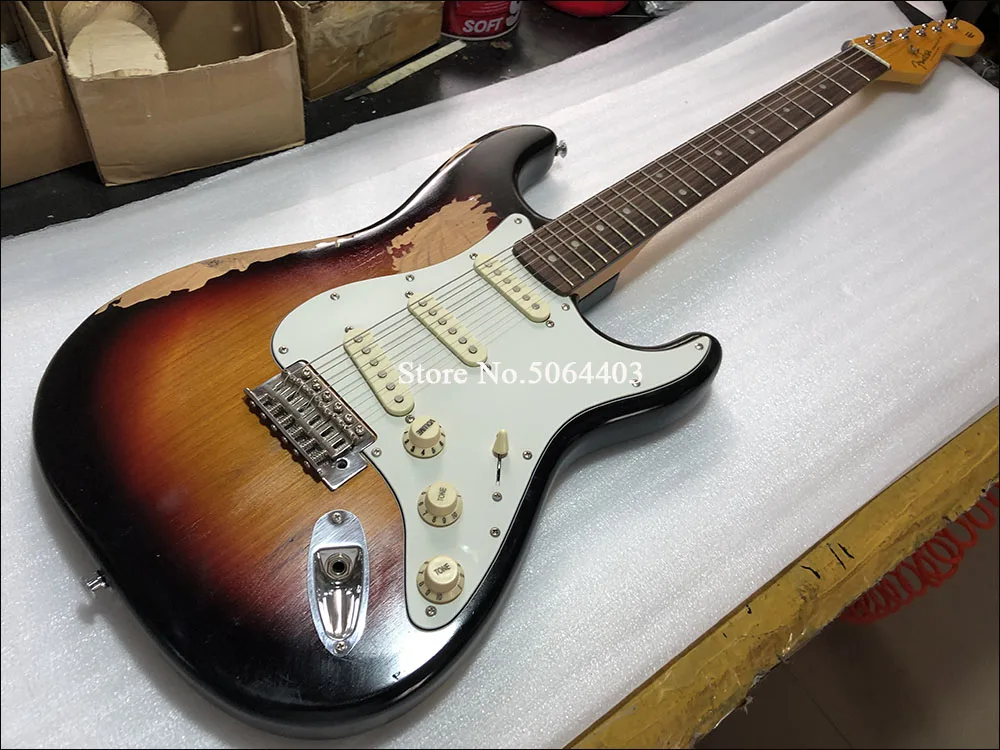 

Heavy Relic ST Electric Guitar basswood Body Maple Neck Aged Hardware Sunburst Color Nitro Lacquer Finish Can be Customized