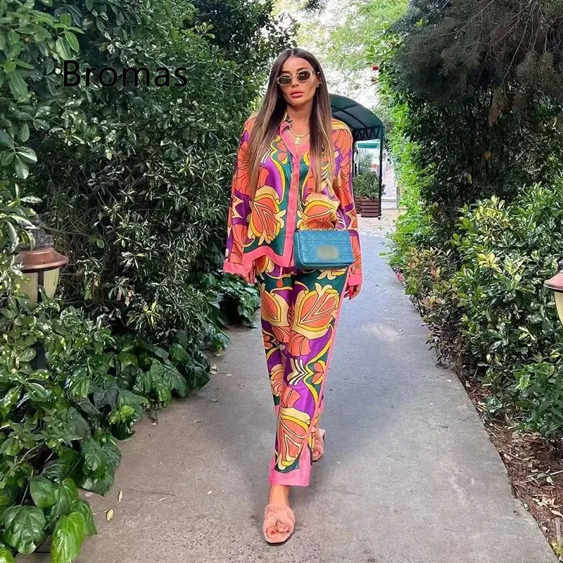 

Fashion Retro Women's Suit 2022 New Fashion Printed Shirt+Straight Leg Pants Holiday Two-Piece Casual Suit