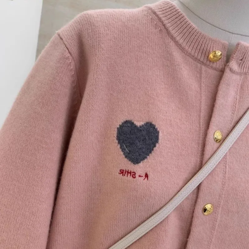 Кардиганы женские с круглым вырезом и вышивкой однобортный нежный свитер