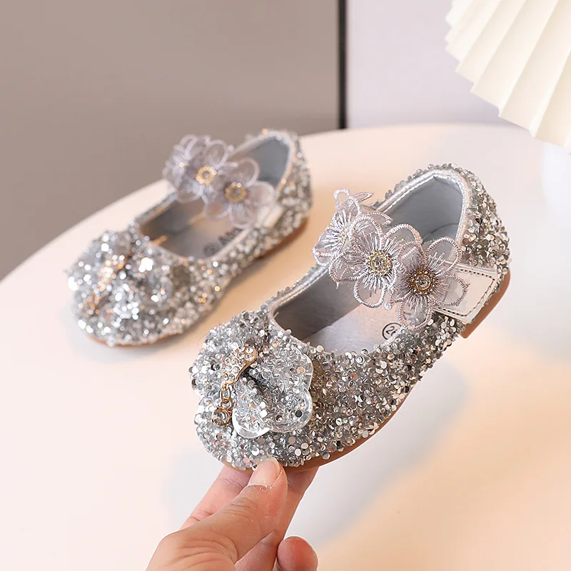 Girls Shoes Spring and Autumn New Crystal Princess Mary Jane Bowknot Flower Fashion Girls Performance Shiny Leather Shoes Simple