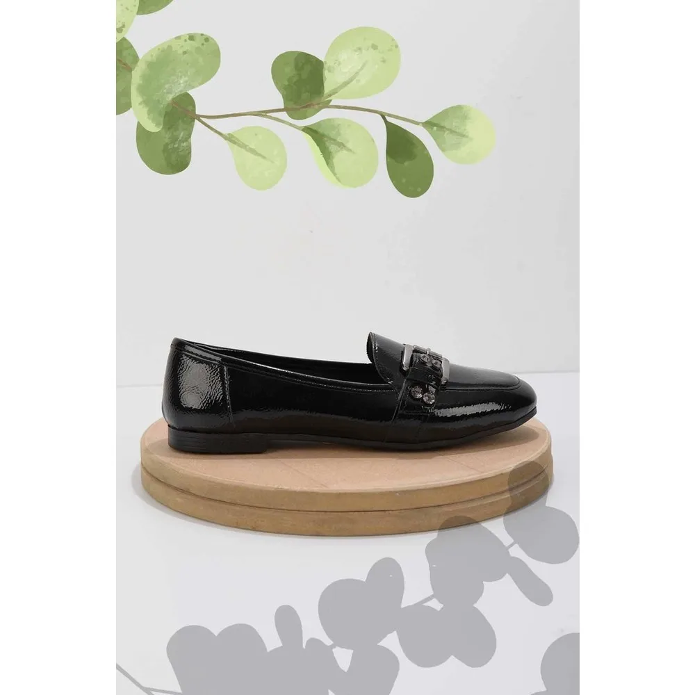 

Черная мятая Женская балерина из лакированной кожи