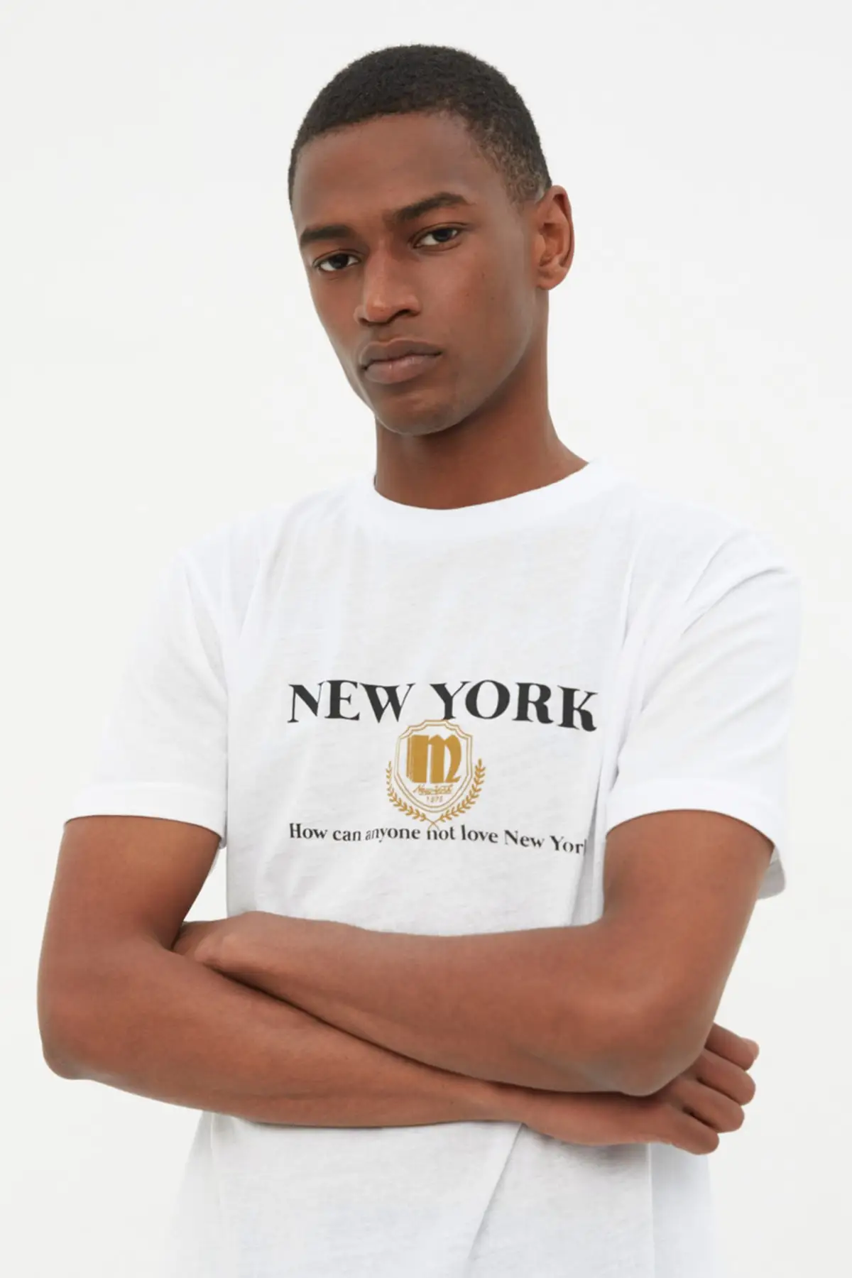 

Мужская футболка с коротким рукавом и принтом