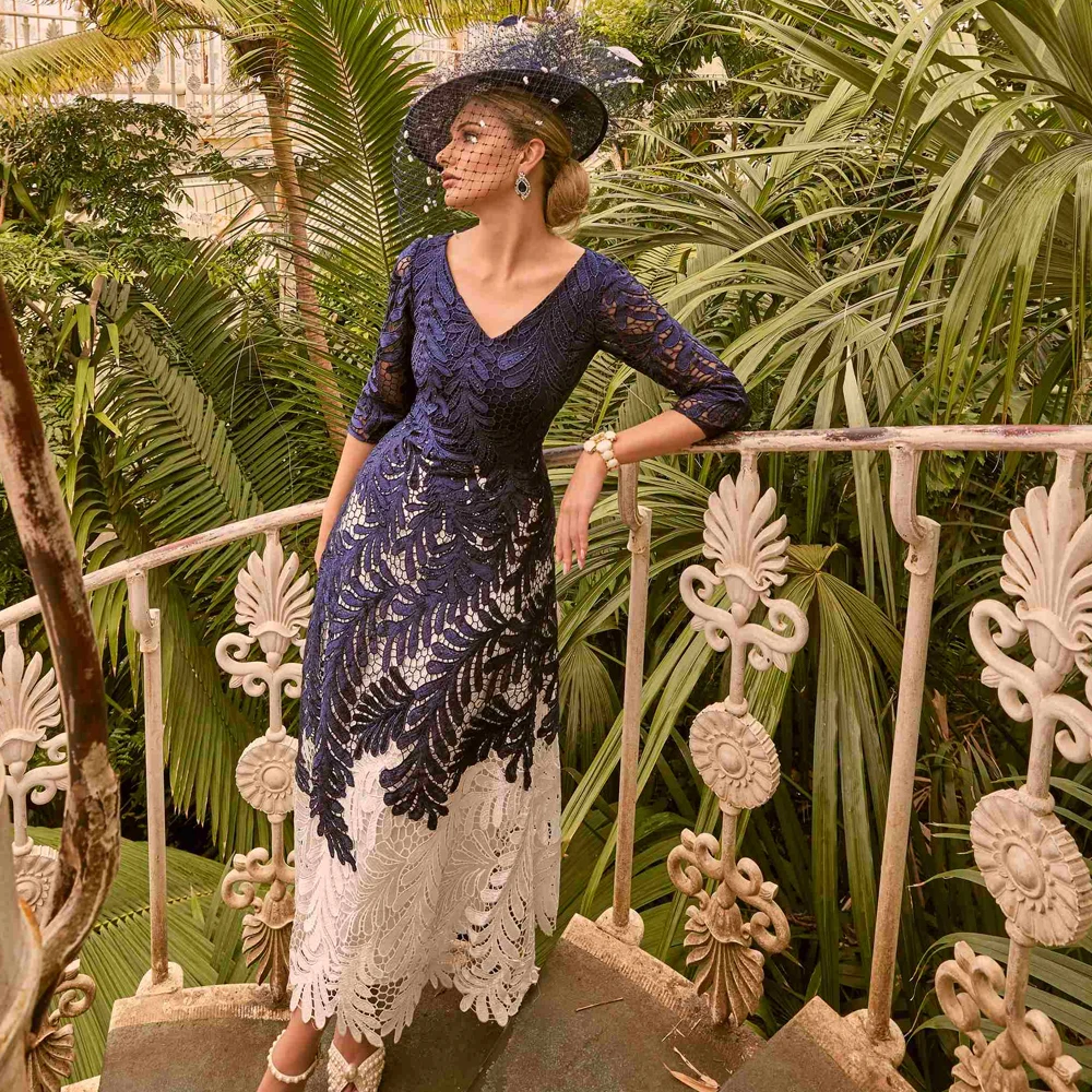 Элегантные темно-синие платья для матери невесты 2024 свадебные наряды с V-образным