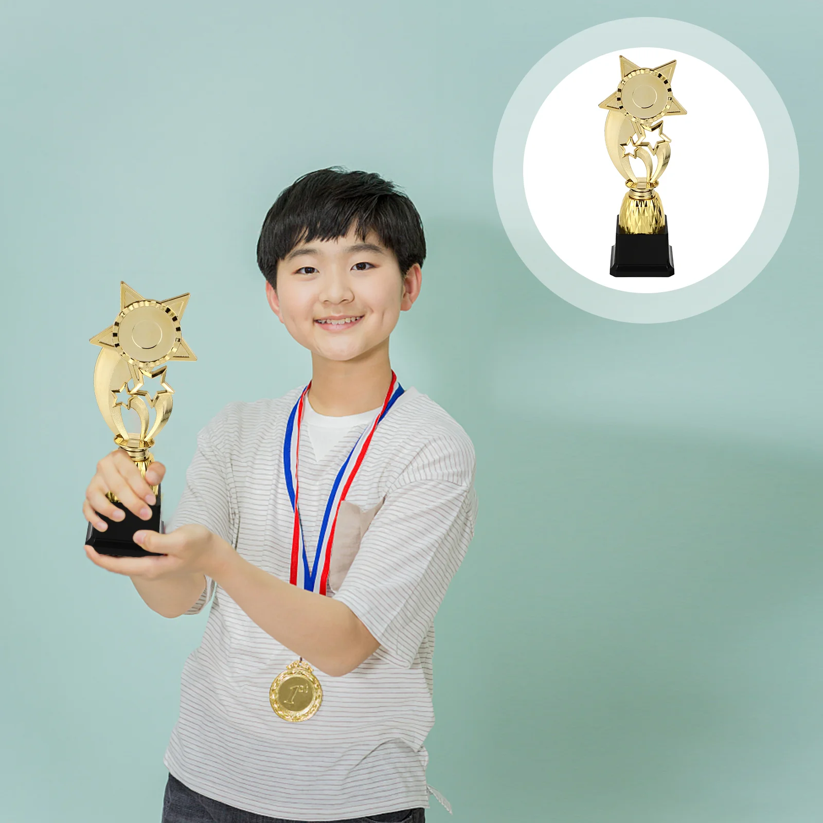 

Decorative Competition Trophy Delicate Children Trophy Small Star Trophy Plastic Awards Trophy