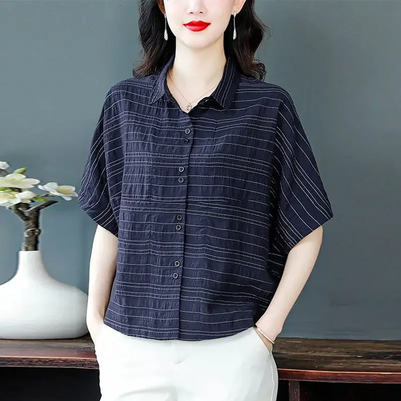 Рубашка женская из хлопка и льна с коротким рукавом