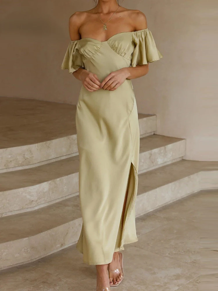 

Платье женское однотонное с коротким рукавом, воротником-лодочкой и открытыми плечами