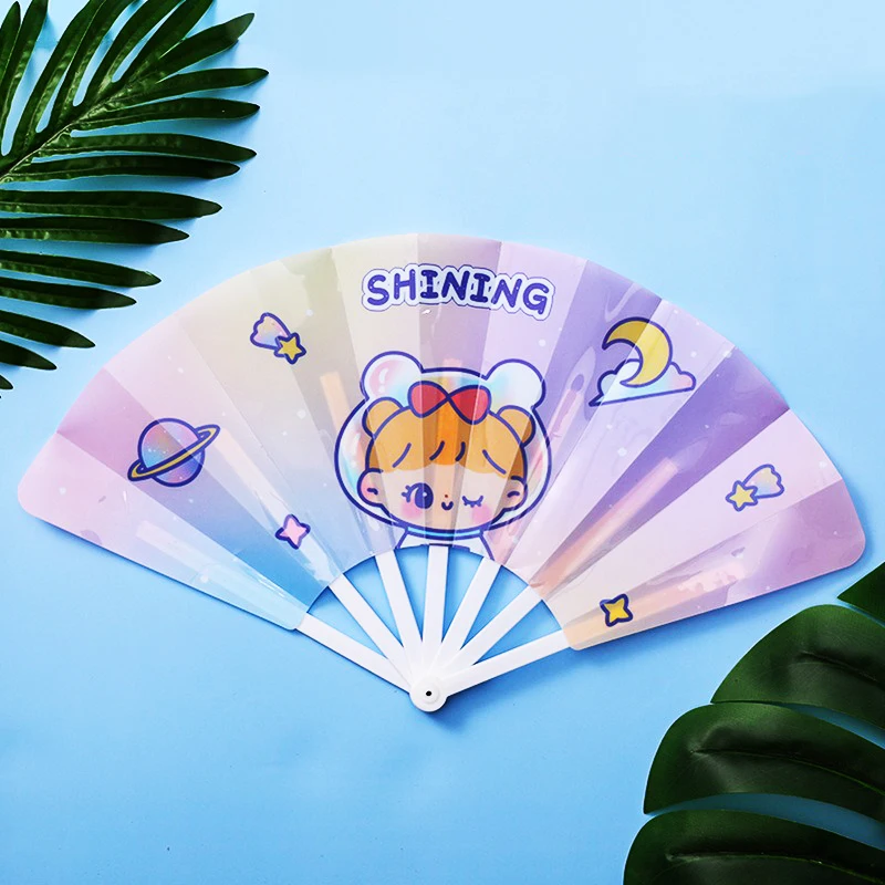 

Детский складной веер с мультяшным рисунком