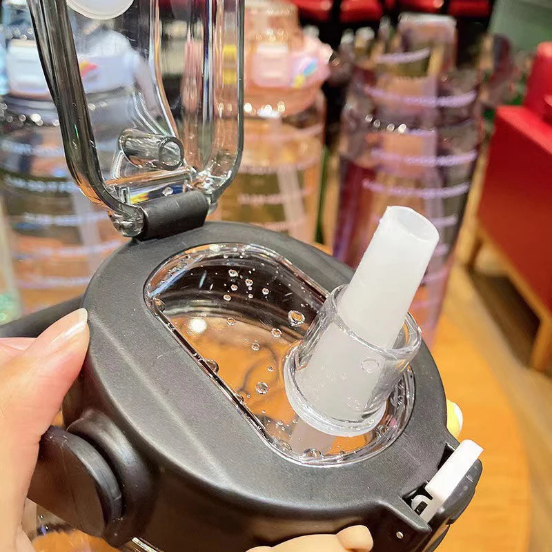 Бутылка для воды на 2 литра с трубочкой Женский кувшин портативные бутылки