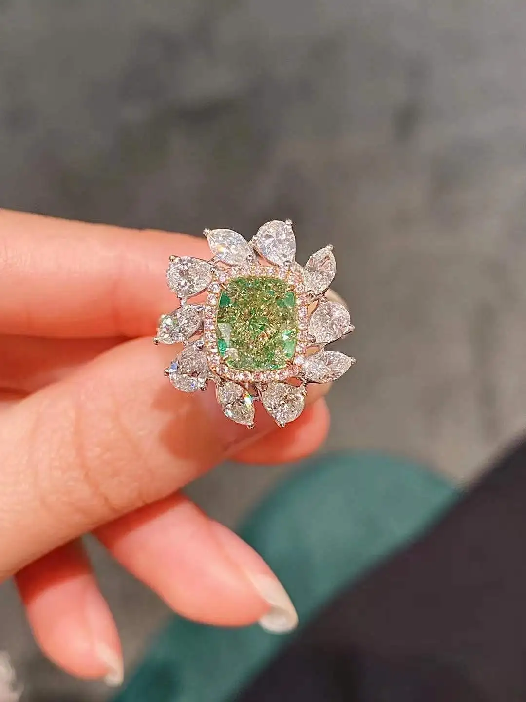 

Новинка 2022, оформление оформления в виде фоторамки, цвет мятно-зеленый, оформление оформления фотографий