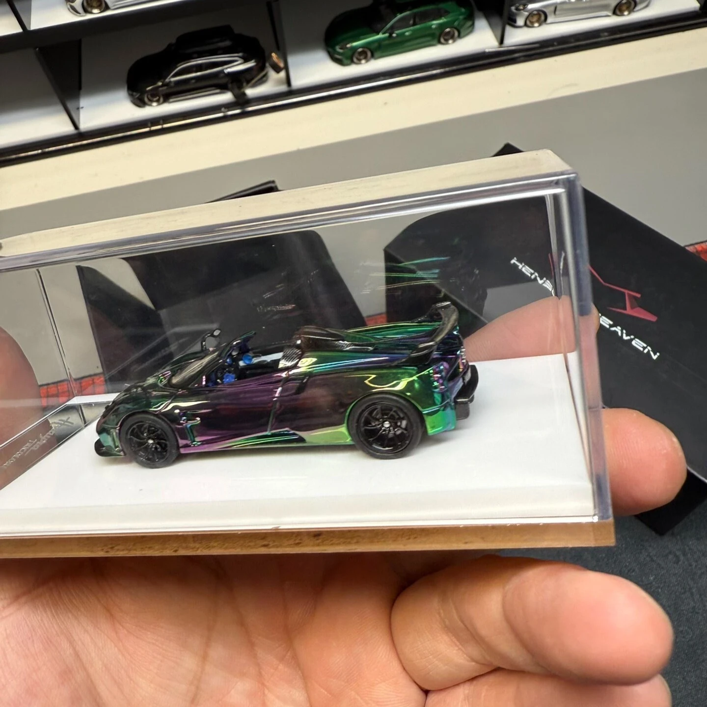 Фото Модель автомобиля Pagani Zonda из литого металла, масштаб 1:64, лимитированная серия №4