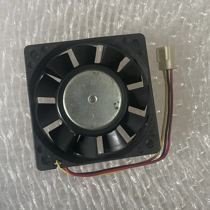 Вентилятор охлаждения C FOR Panaflo FBA06T24H DC 24V 0.11A 60*60*15мм, 3-контактный, 60мм (art.: 3920db4dd3eed) - 3920db4dd3eed