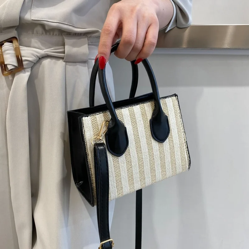 

Casual Bags Small PU Leather Straw Woven Patchwork Designs Fashion Shoulder Bags for Women Handbag Female Travel