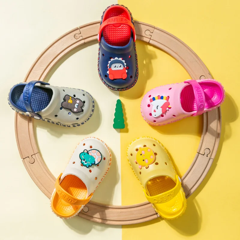 

Тапочки для детей летние сандалии для мальчиков и девочек Мультяшные единороги детская садовая обувь EVA мюли детская пляжная обувь детская клоги