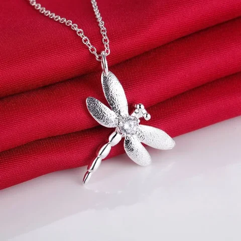 Ожерелье серебряного цвета для женщин, ювелирные изделия, Женское Ожерелье, свадебные украшения, модный тренд, изысканный кулон в виде стрекозы от производителя