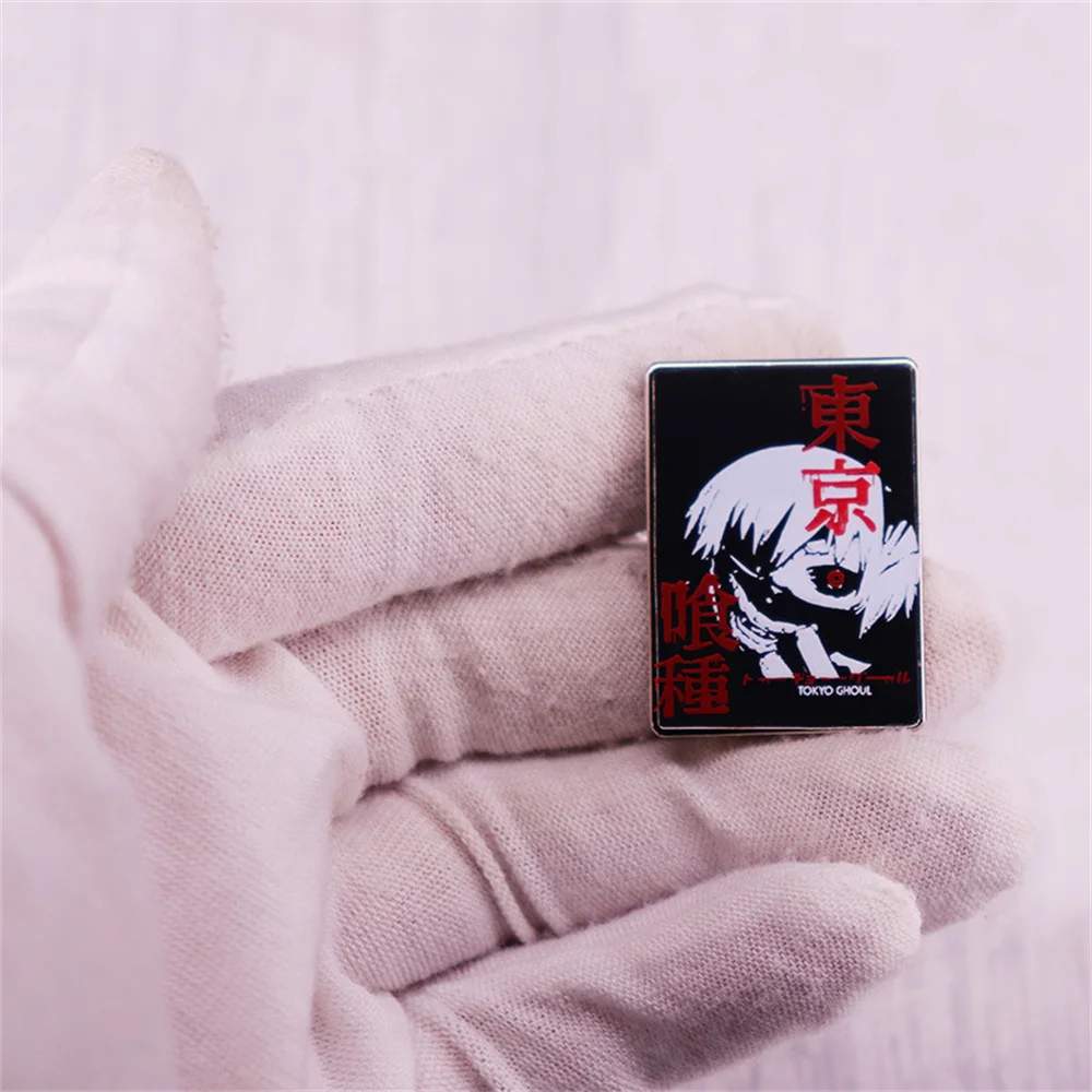 

Tokyo Ghoul Japan Anime Brooch clothing bag decoration personalized fashion jewelry pin badge gift