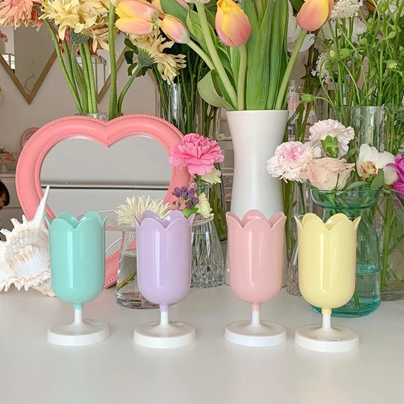 

INS Tulips Storage Bucket Pen Brush Holder Plastic Storage Tank Cup Makeup Holder Desktop Storage Organizer Students Stationery