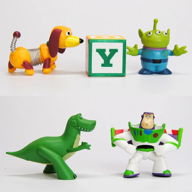 Фото НОВИНКА: Модели-фигурки Beast Kingdom Mobile Toy для украшения тортов: Вуди, Бо Пип и Базз Лайтер в автомобильной тематике — идеальные подарки №4