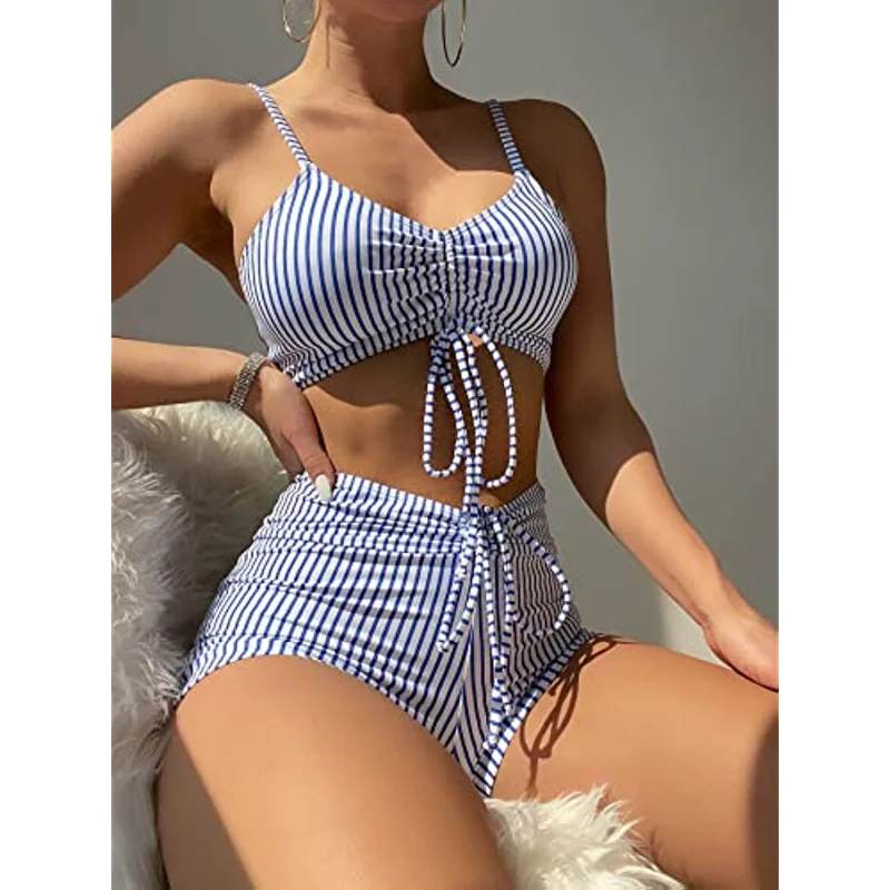 Рисунок 5 - Женский купальник из двух предметов