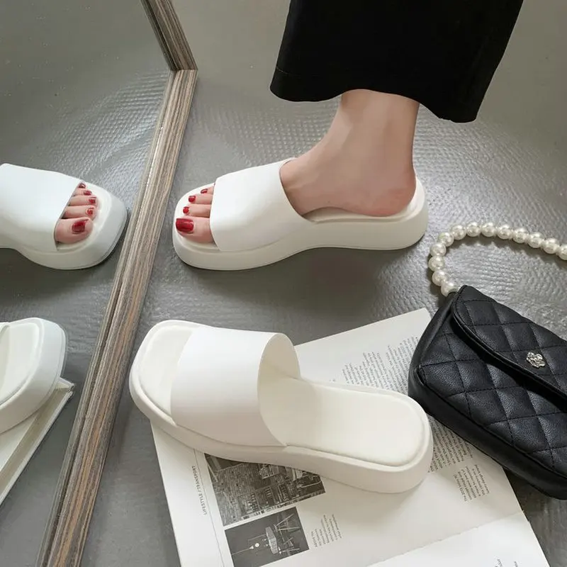 Slippers Women's Thick Sole Slope Heel Summer New Fashion Solid Color Women's Outwear 2023 Women's Shoes Casual Sandal Slippers