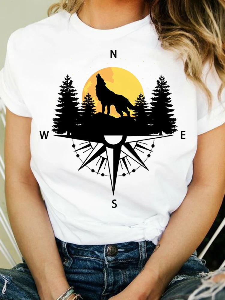 Купи Wolf Compass Printed O-neck Short Sleeves White T-shirts Women's Clothing Ladies Tshirt For Woman Simple Young Girls Tops Tees за 187 рублей в магазине AliExpress