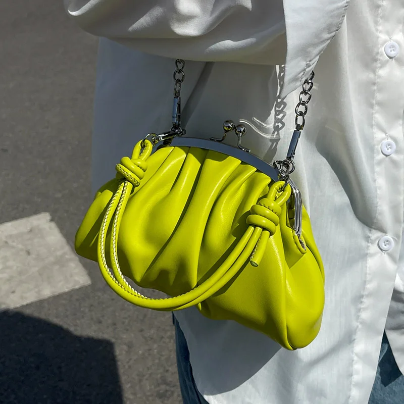 

2022 Summer Luxury Brand Design Women Vintage Buckle Handbags and Purse Small Pu Leather Crossbody Bags Lady Shell Shoulder Bag