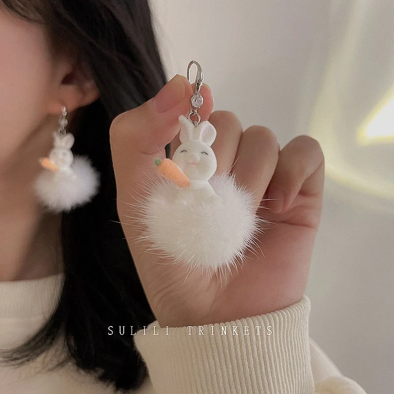 

Easter Fur Rabbit Dangle Drop Earrings for Women Girl Cute Korean Fashion Flocking Plush Bear Stud Kawaii Jewelry Christmas Gift