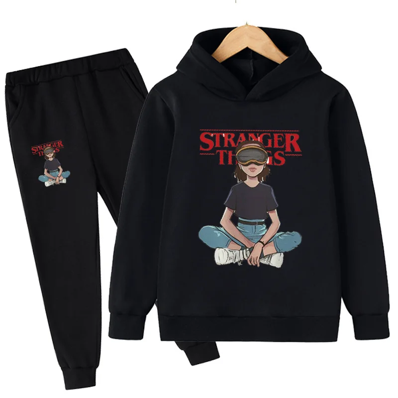 

Детский комплект из свитшота и брюк «очень странные дела»