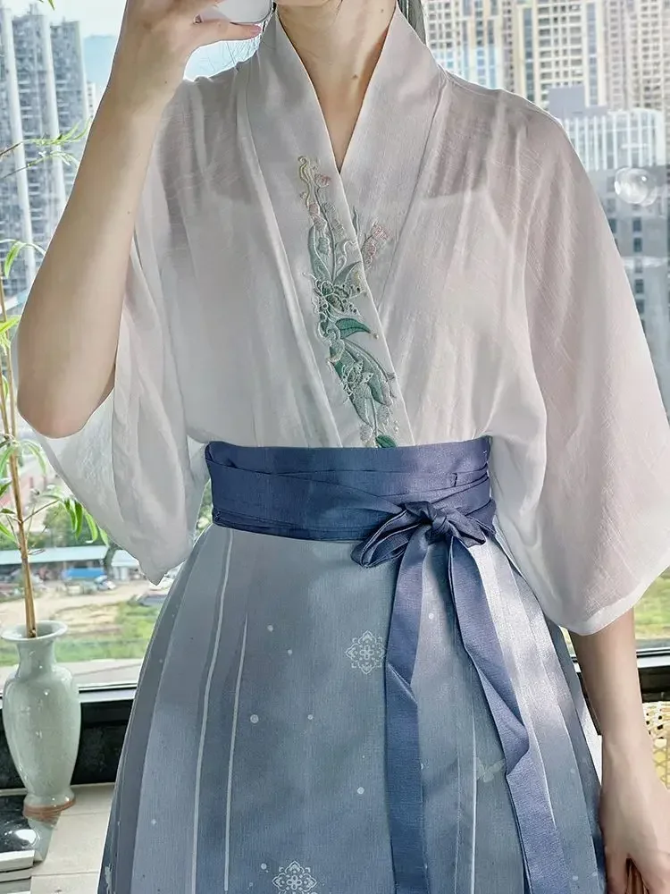 Китайское традиционное платье Hanfu комплект с юбкой изображением лошади короткая