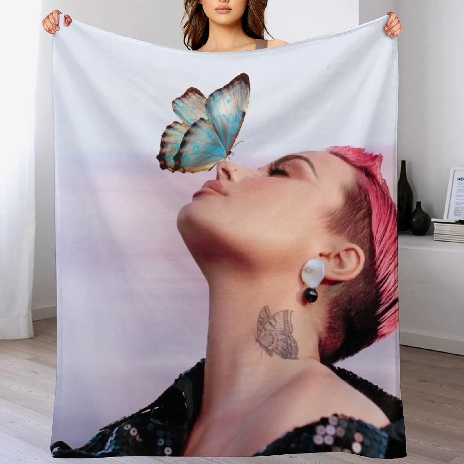 Деми Ловато - теперь я свобода на полете (смарт-магазин) Плед заказ Красивые аниме