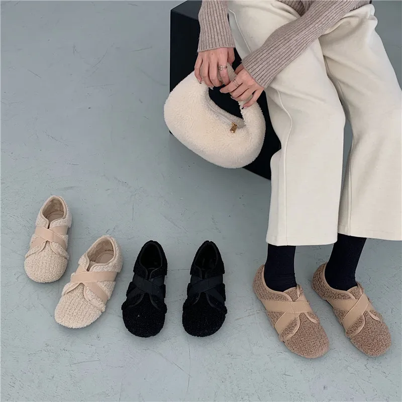 Woman Woolen Flats Winter Plush Cotton Loafers Femmes Warm Moccasins Fleeces Elastic Cross Band Fur Shoes