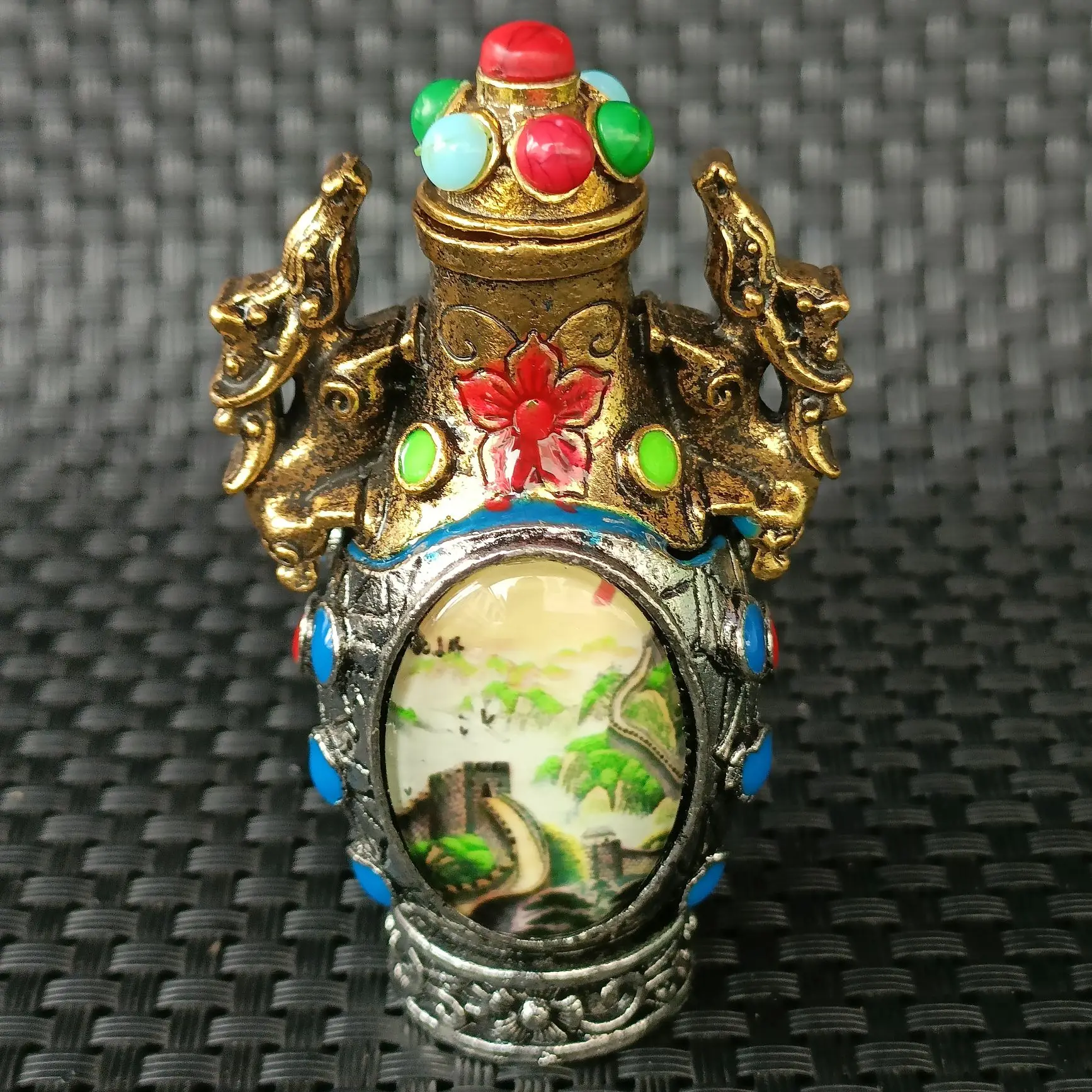 

Antique Snuff Bottle, Antique Imitation Tibetan Silver Luminous Snuff Bottle, Specification: 74 * 34 * 34mm