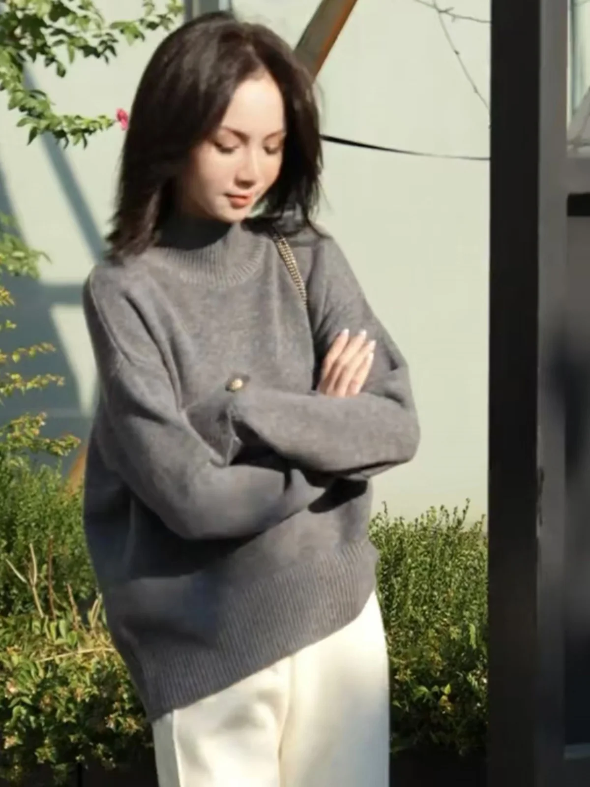 Серый вязаный женский свитер с высоким воротником новинка 2024 осень и зима