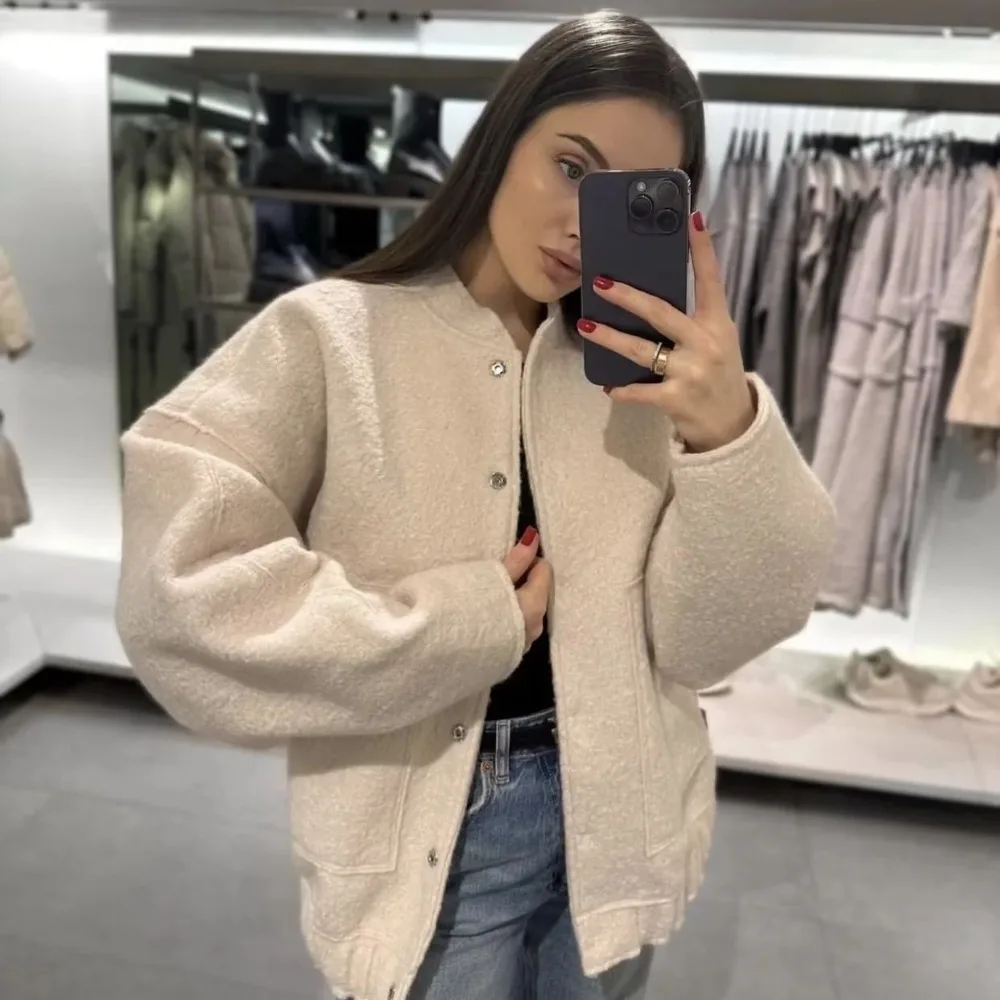 Фото Fashion Bomber Jacket Pockets Women Oversiezd Solid Coat Long Sleeve Thick Warm Baseball Jackes Autumn Winter Female Chic Tops №1
